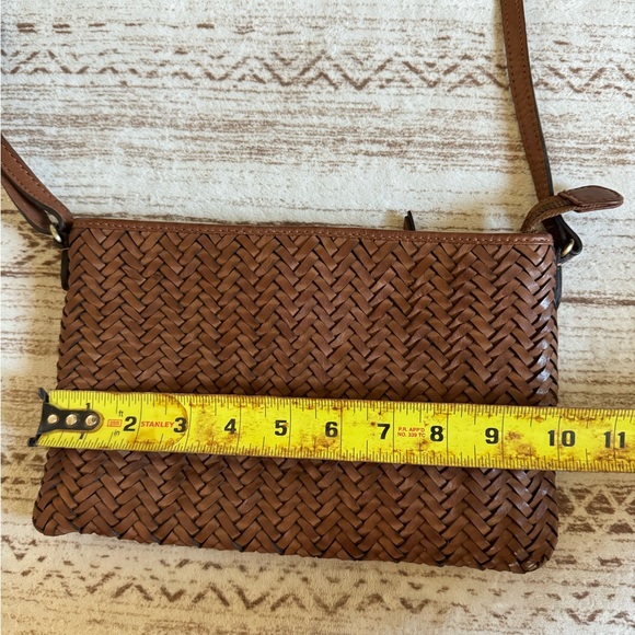 100% Leather Woven Crossbody Brown - Picture 3 of 7
